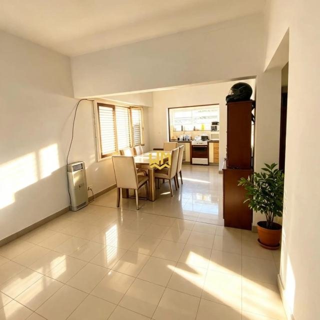 CASA 3 DORMITORIOS. DARRAGUEIRA 2000
