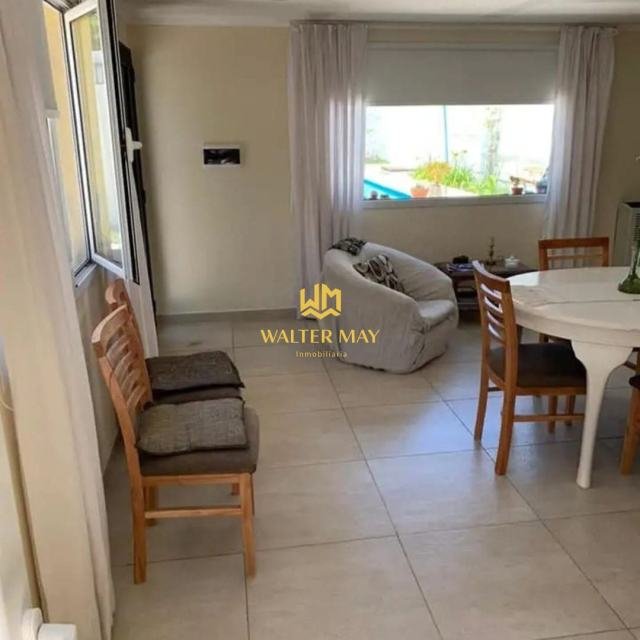 VENTA CASA 2 DORM. LARREA 1000