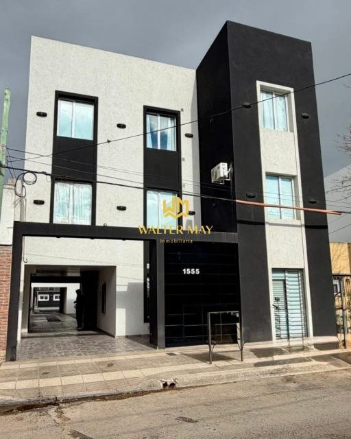 DEPARTAMENTO 1 DORMITORIO P.B. Montevideo 1500