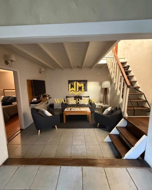 CASA EN VENTA 3 DORM. Garibaldi 1000